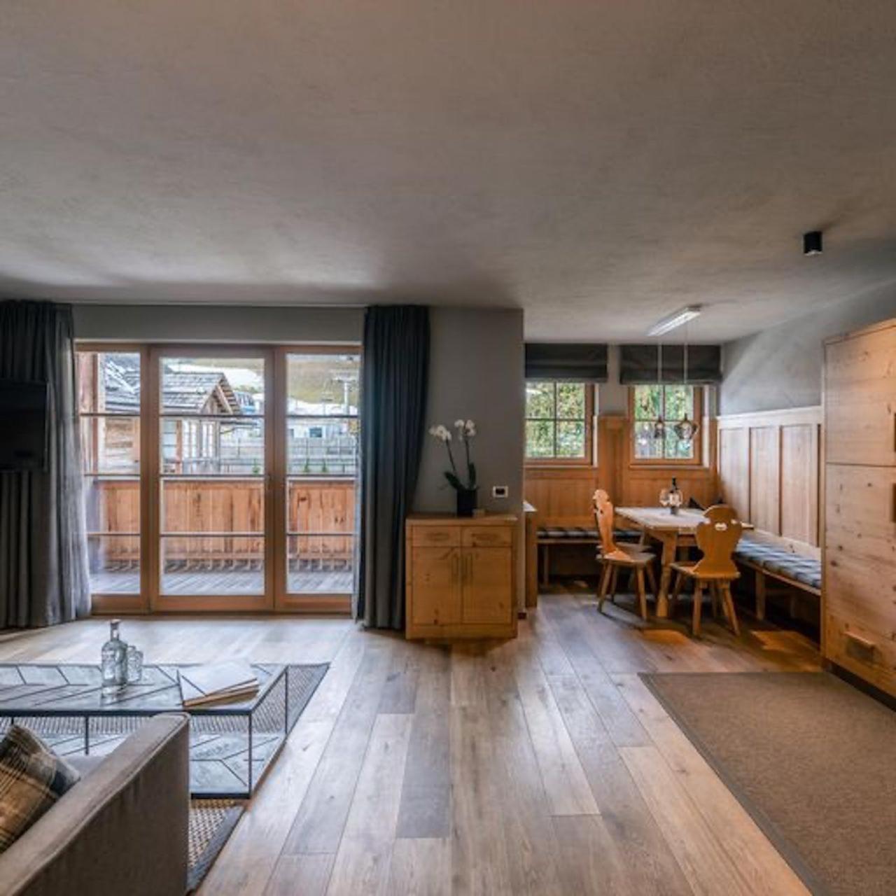 Sportony Mountain Lodges La Villa  Exterior photo