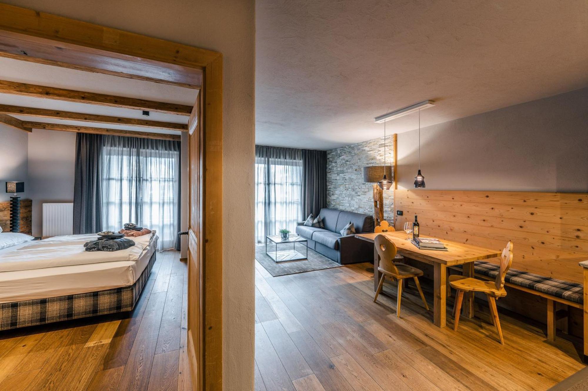 Sportony Mountain Lodges La Villa  Exterior photo