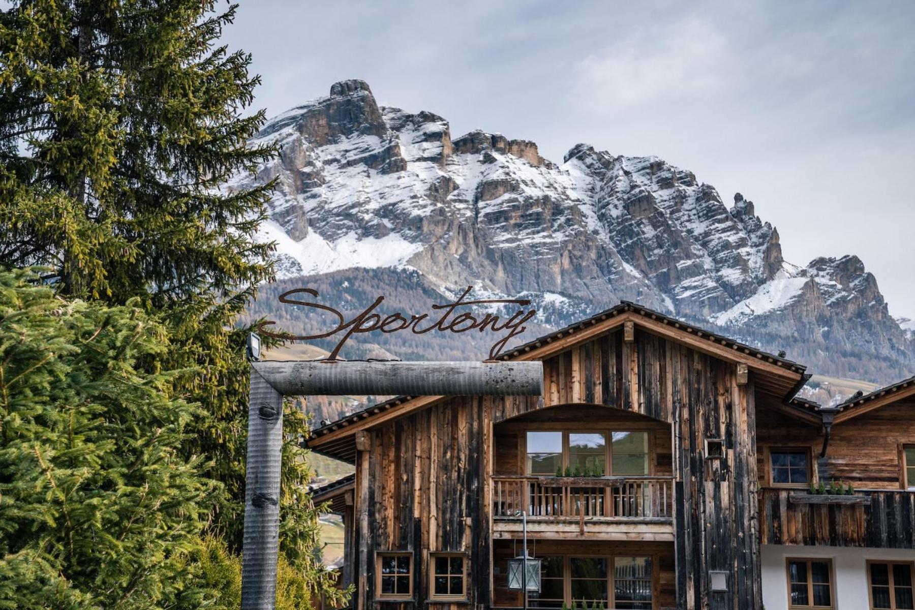 Sportony Mountain Lodges La Villa  Exterior photo